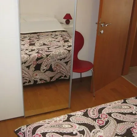 아파트 Fuer 4 Personen Ca 45 Qm In Srima, Dalmatien Norddalmatien - B60464